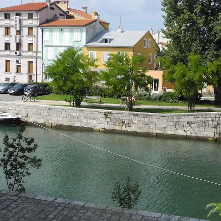 Apartamento In 13837 *